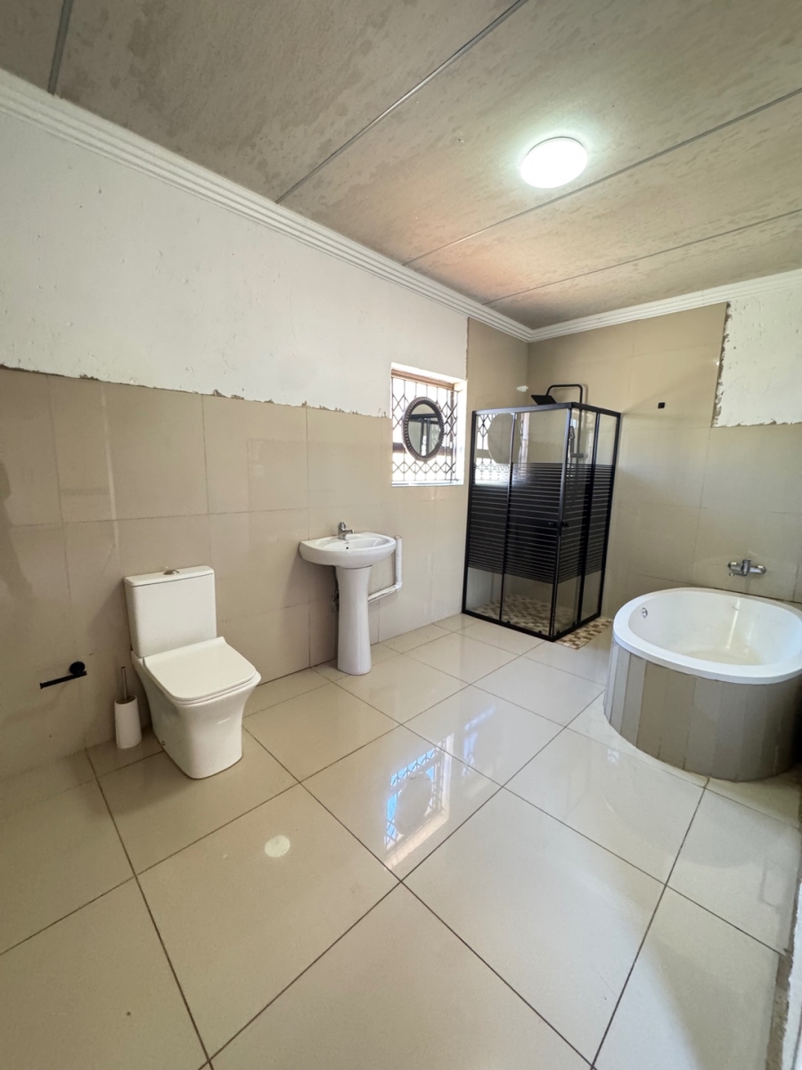 To Let 4 Bedroom Property for Rent in Serala View Limpopo