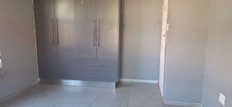 To Let 2 Bedroom Property for Rent in Chroompark Limpopo