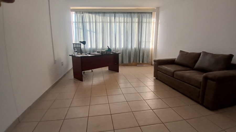 1 Bedroom Property for Sale in Polokwane Central Limpopo