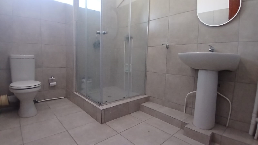 1 Bedroom Property for Sale in Polokwane Central Limpopo