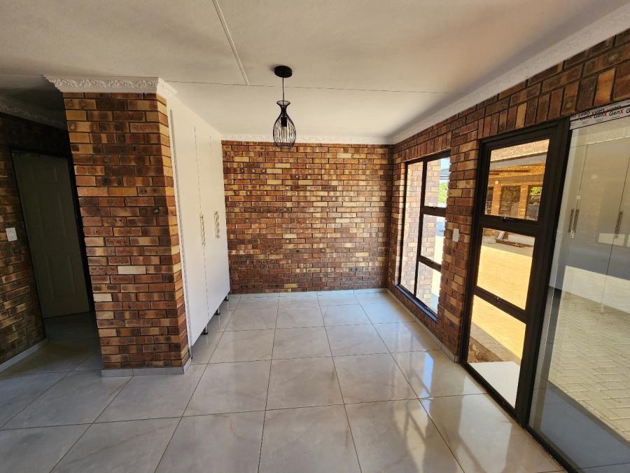 To Let 1 Bedroom Property for Rent in Nkowankowa Limpopo