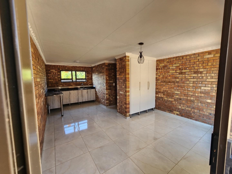 To Let 1 Bedroom Property for Rent in Nkowankowa Limpopo