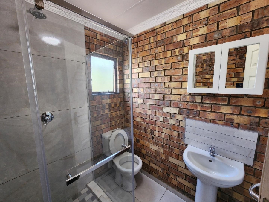 To Let 1 Bedroom Property for Rent in Nkowankowa Limpopo