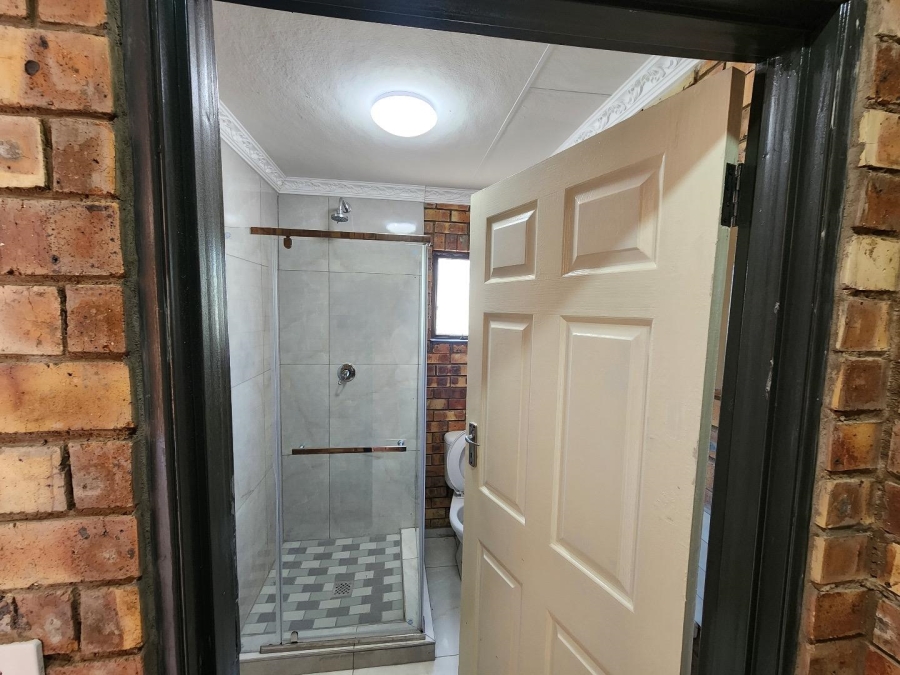 To Let 1 Bedroom Property for Rent in Nkowankowa Limpopo