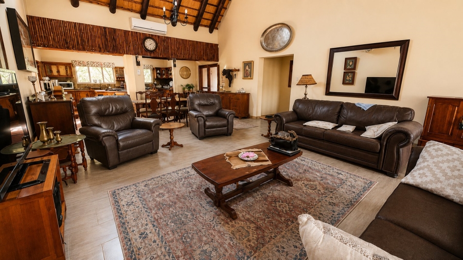 4 Bedroom Property for Sale in Hoedspruit Limpopo
