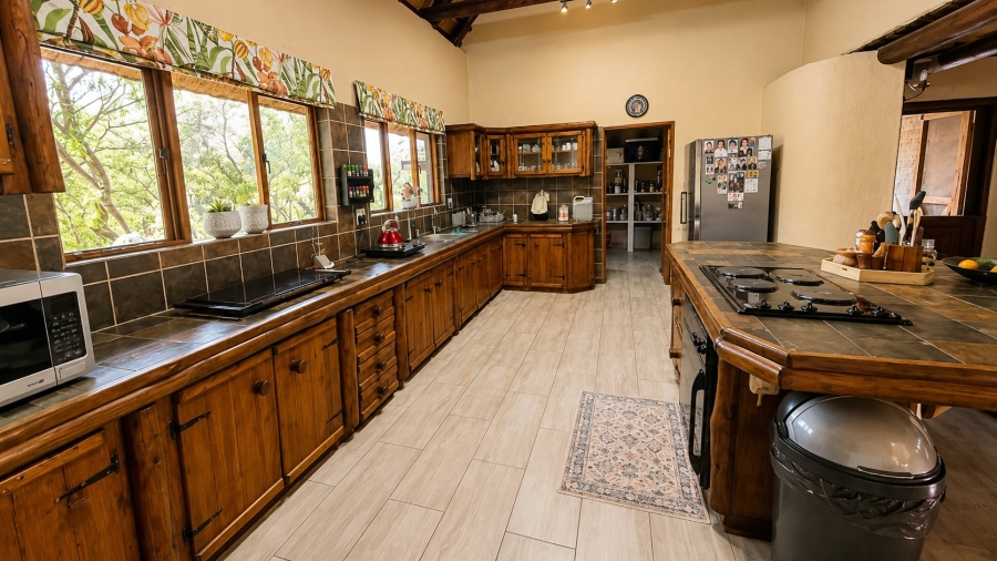 4 Bedroom Property for Sale in Hoedspruit Limpopo