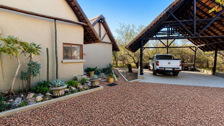 4 Bedroom Property for Sale in Hoedspruit Limpopo