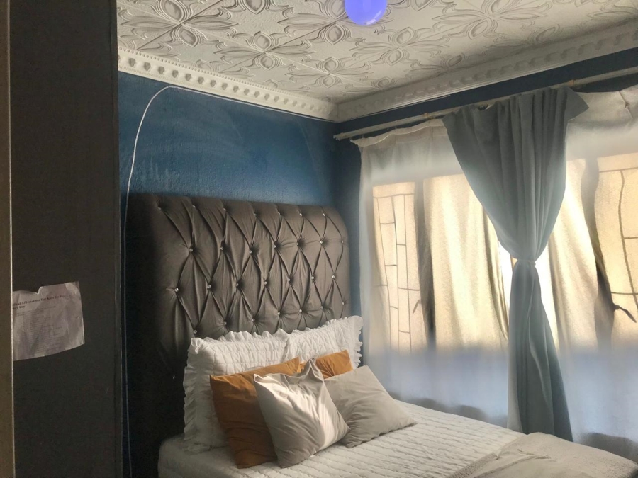 5 Bedroom Property for Sale in Nirvana Limpopo