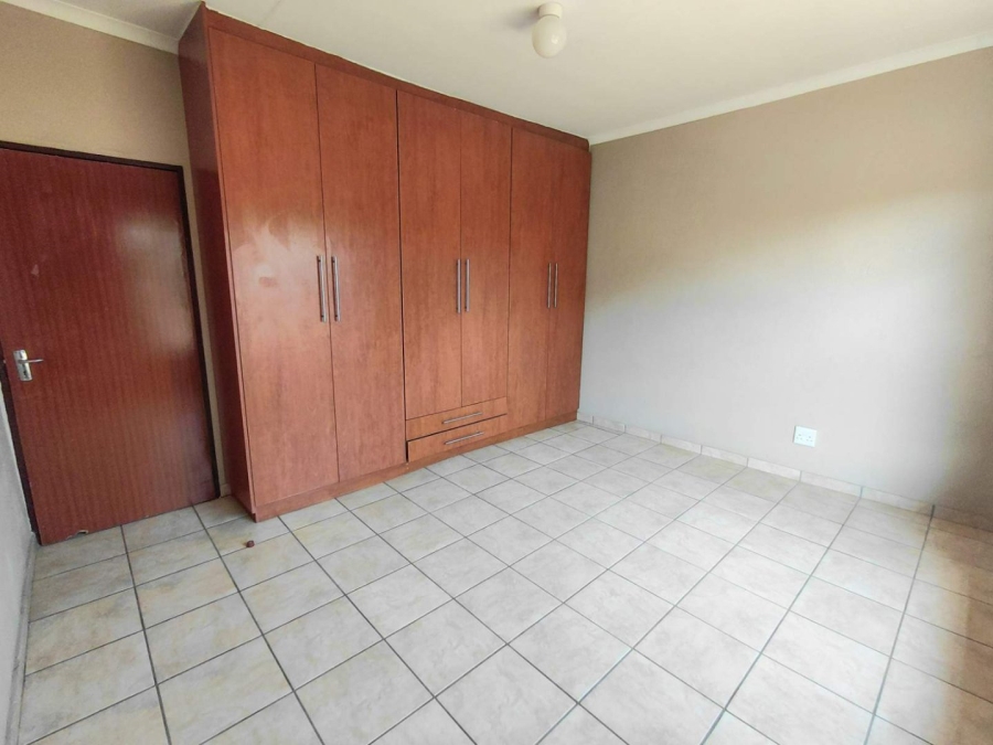 4 Bedroom Property for Sale in Mahlasedi Park Limpopo