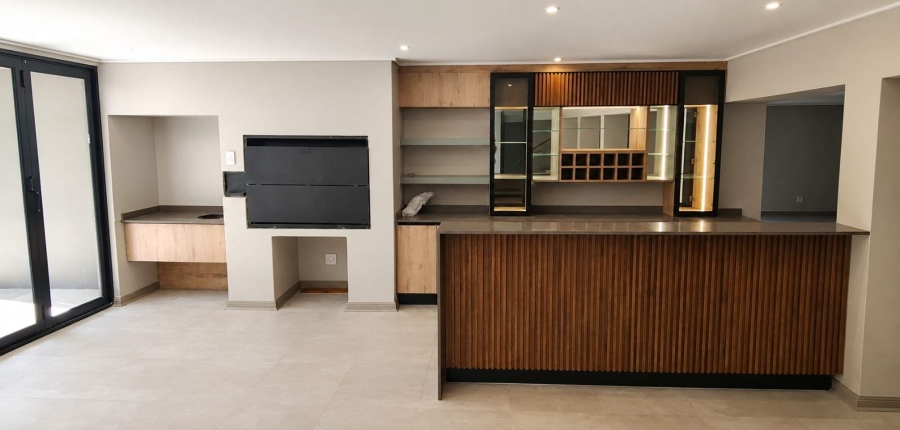 5 Bedroom Property for Sale in Silwerkruin Limpopo
