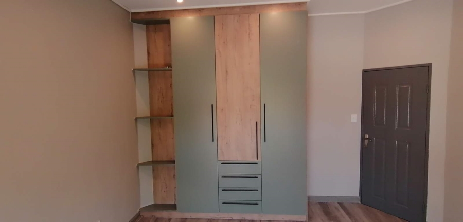5 Bedroom Property for Sale in Silwerkruin Limpopo
