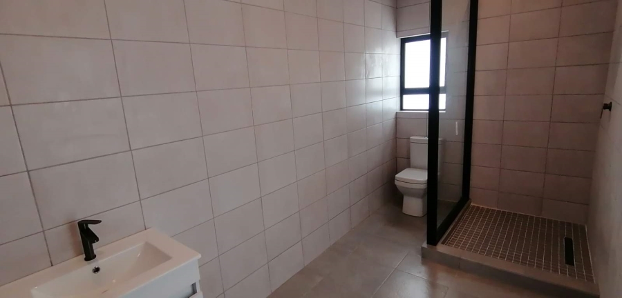 5 Bedroom Property for Sale in Silwerkruin Limpopo