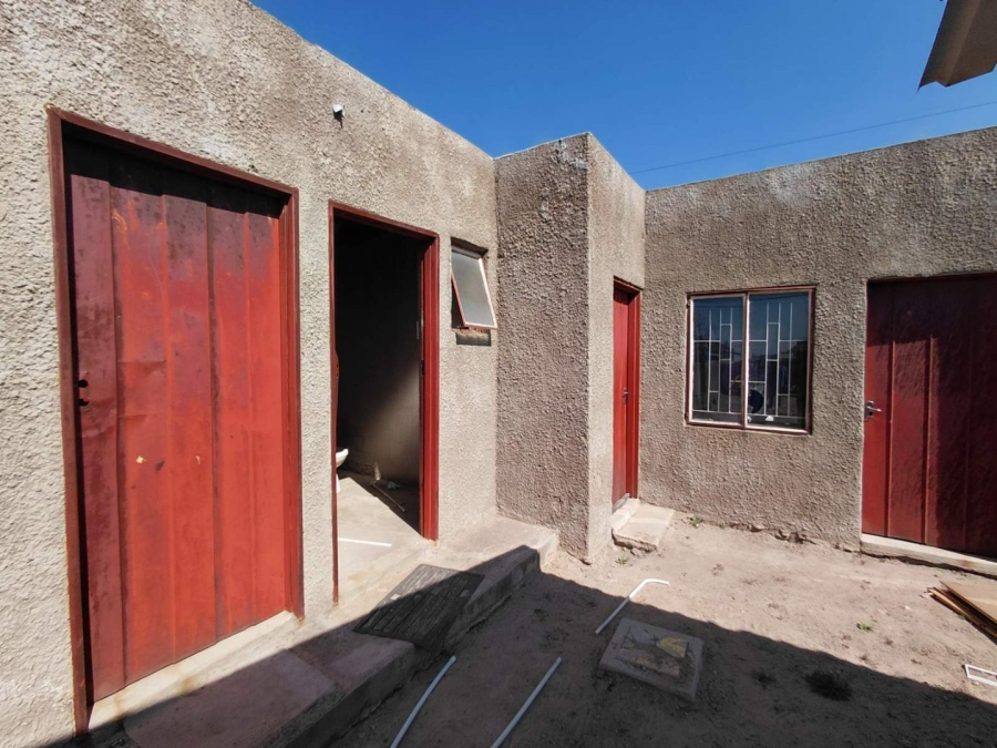 6 Bedroom Property for Sale in Seshego A Limpopo