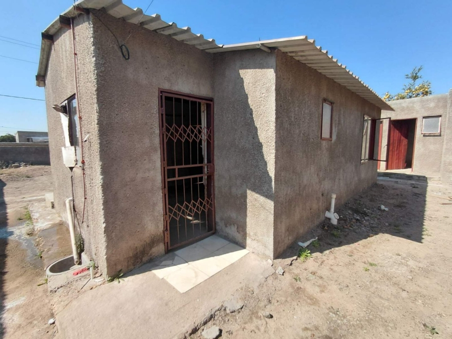 6 Bedroom Property for Sale in Seshego A Limpopo
