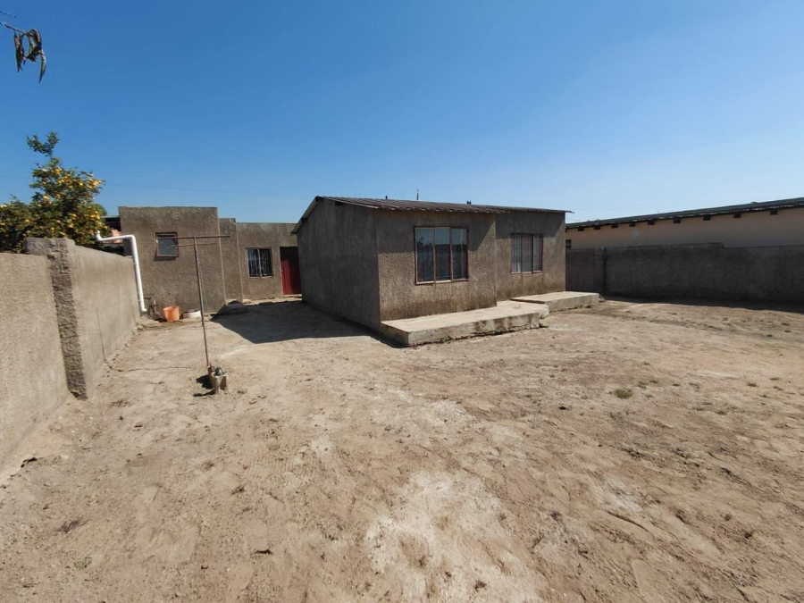 6 Bedroom Property for Sale in Seshego A Limpopo