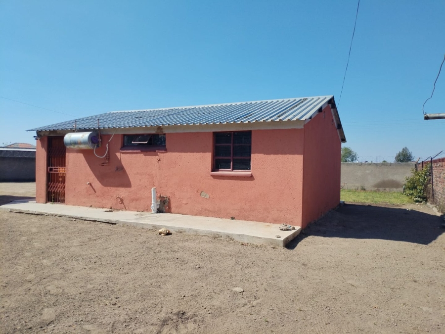 2 Bedroom Property for Sale in Seshego A Limpopo