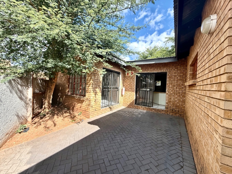 To Let 2 Bedroom Property for Rent in Bendor Ext 17 Limpopo