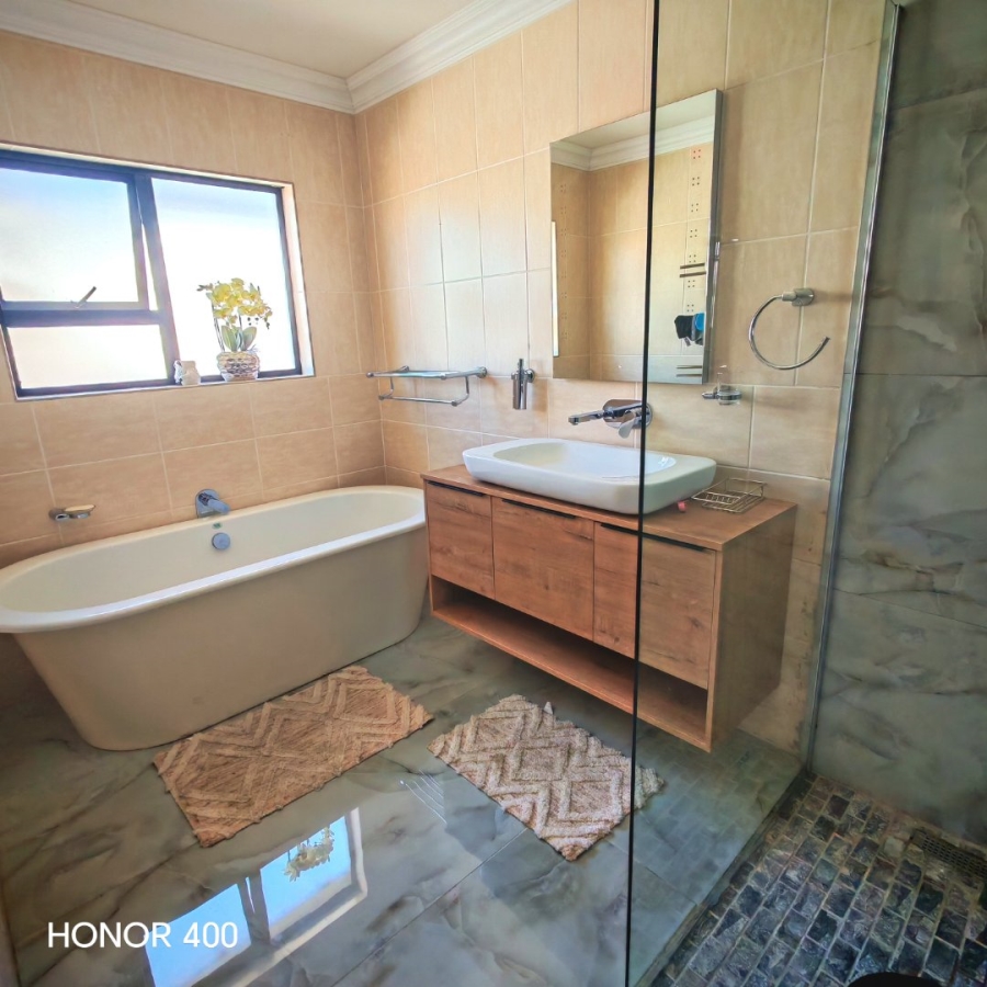 4 Bedroom Property for Sale in Bendor Limpopo
