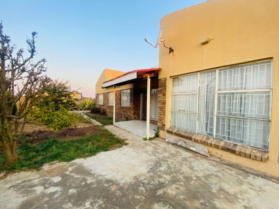 3 Bedroom Property for Sale in Seshego 9C Limpopo