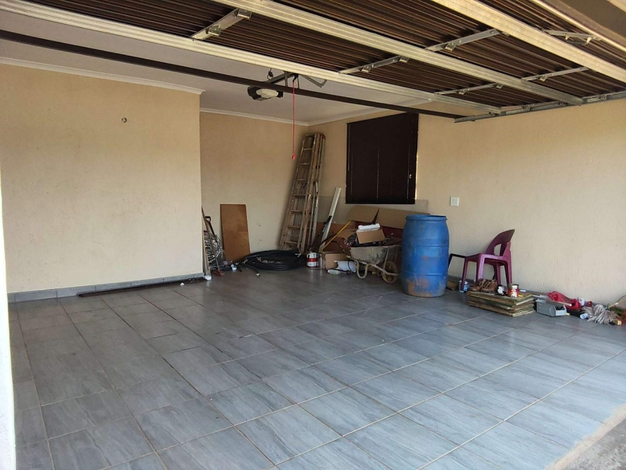 To Let 4 Bedroom Property for Rent in Arborpark Limpopo