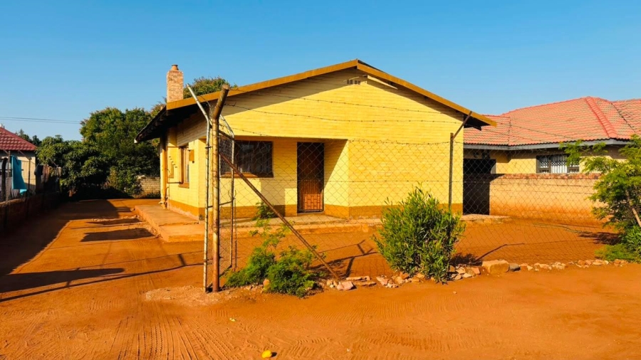 3 Bedroom Property for Sale in Lebowakgomo Zone A Limpopo