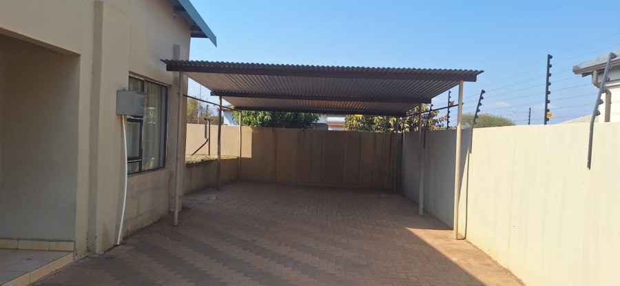 To Let 3 Bedroom Property for Rent in Chroompark Limpopo