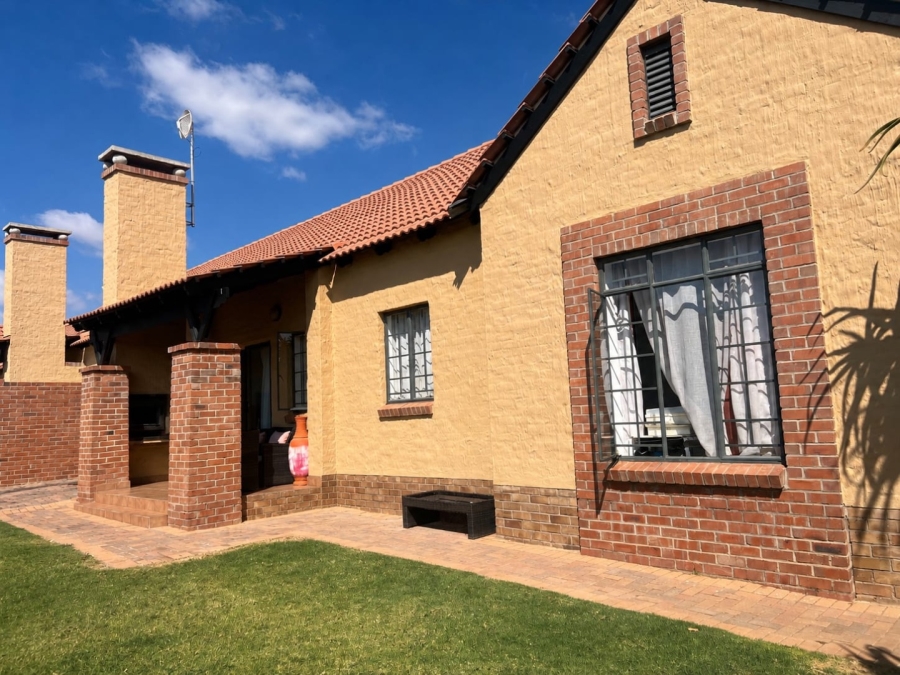 3 Bedroom Property for Sale in Bendor Limpopo