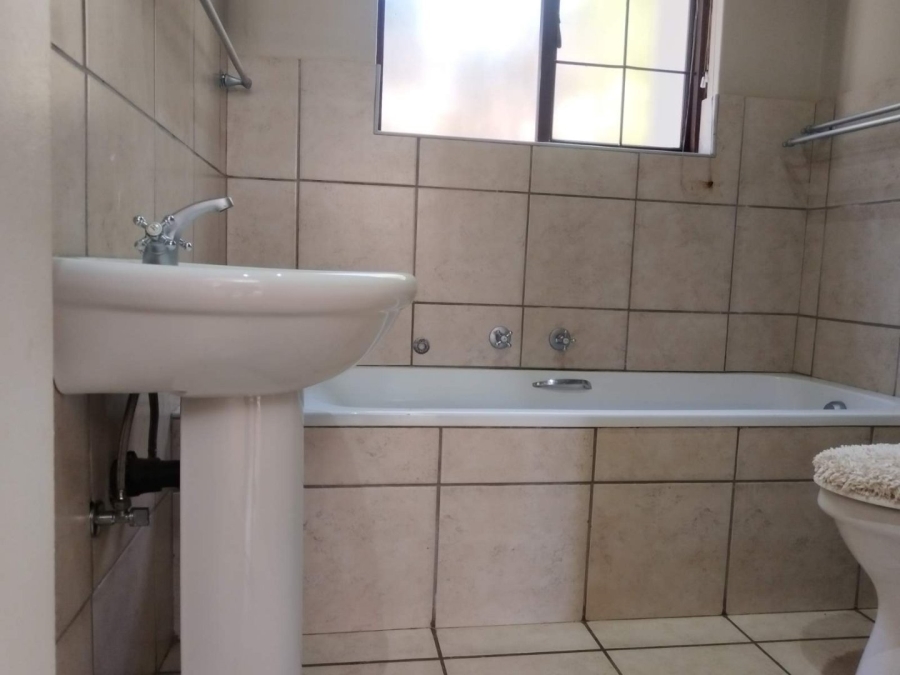 To Let 2 Bedroom Property for Rent in Woodlands Estate Limpopo