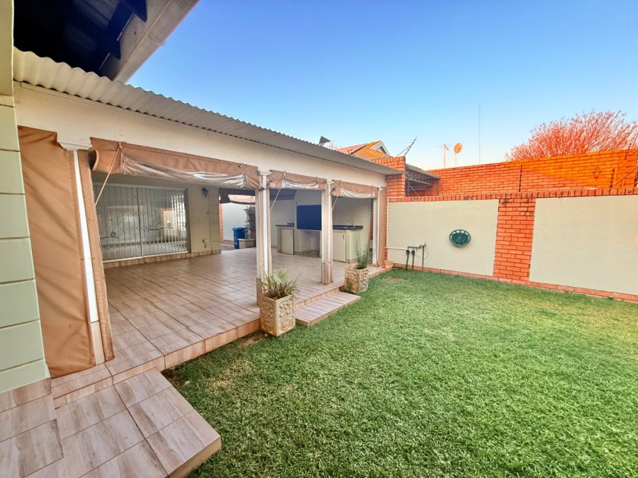 3 Bedroom Property for Sale in Kameeldoringpark Limpopo