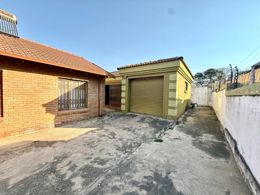 7 Bedroom Property for Sale in Ivydale Limpopo