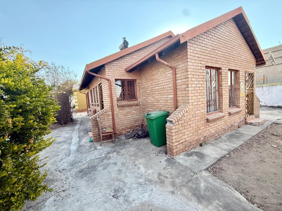 7 Bedroom Property for Sale in Ivydale Limpopo