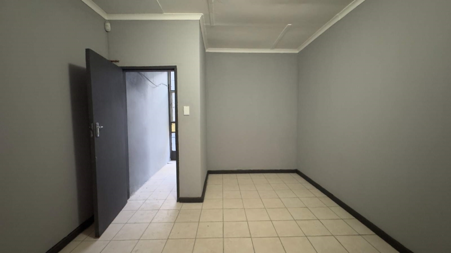 To Let Commercial Property for Rent in Polokwane Central Limpopo