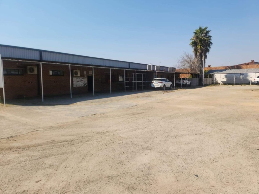 To Let Commercial Property for Rent in Nirvana Industrial Limpopo