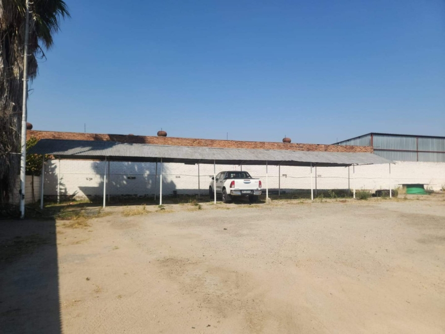 To Let Commercial Property for Rent in Nirvana Industrial Limpopo