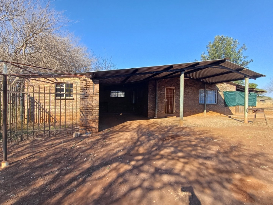 Commercial Property for Sale in Wilderbeestaagte SH Limpopo