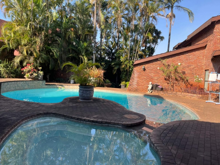 5 Bedroom Property for Sale in Aquapark Limpopo