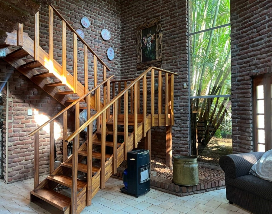 5 Bedroom Property for Sale in Aquapark Limpopo