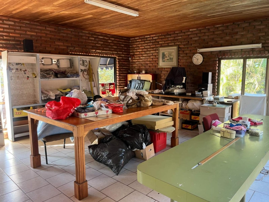 5 Bedroom Property for Sale in Aquapark Limpopo