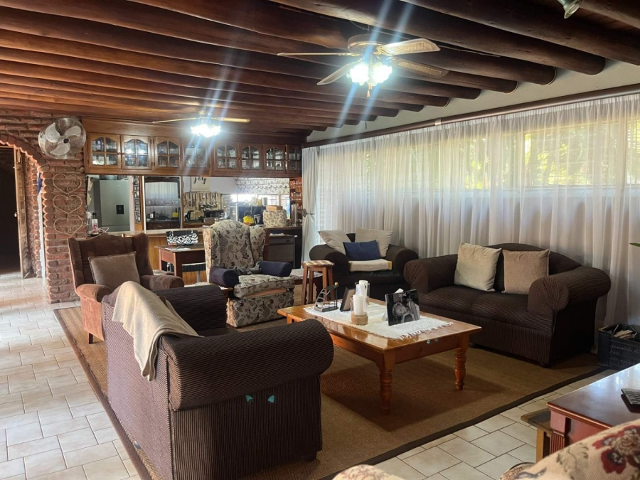 5 Bedroom Property for Sale in Aquapark Limpopo