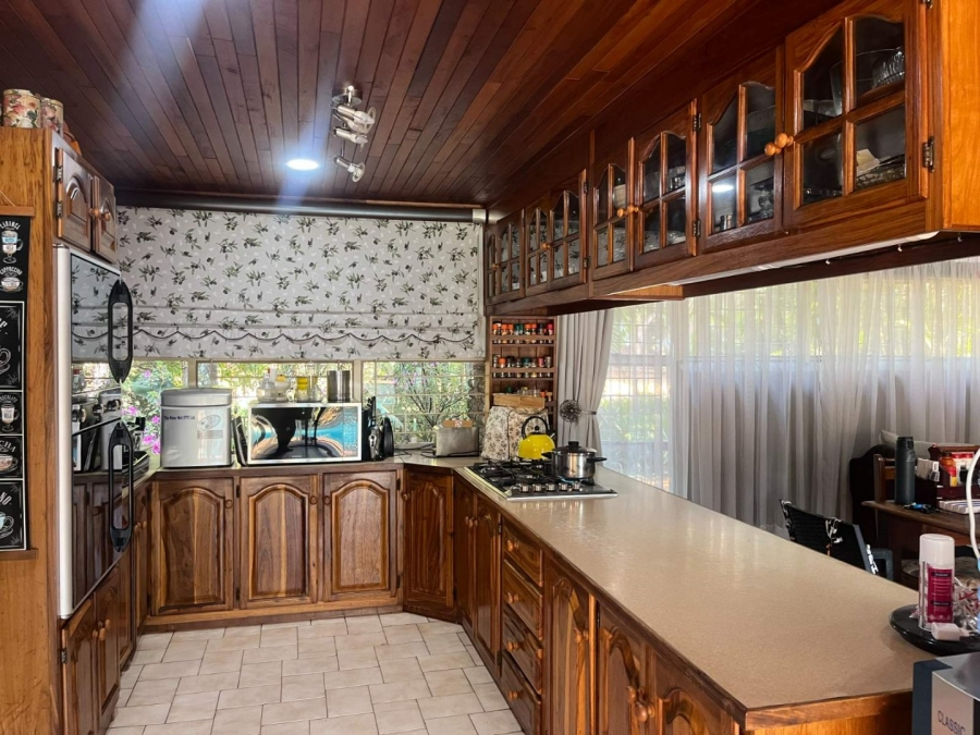 5 Bedroom Property for Sale in Aquapark Limpopo