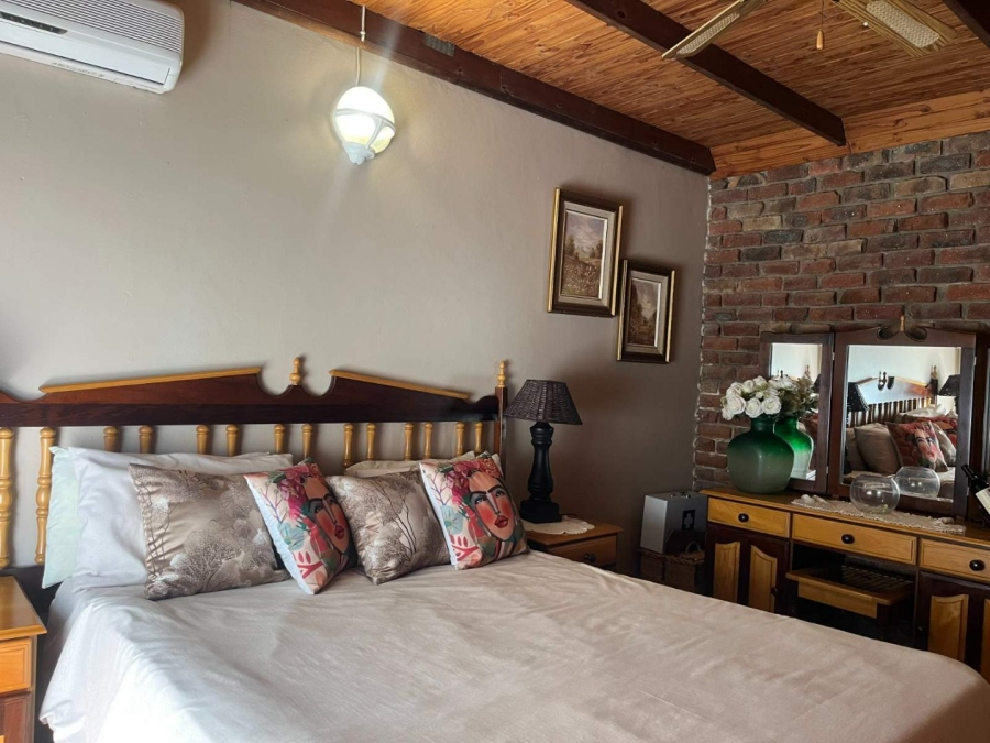 5 Bedroom Property for Sale in Aquapark Limpopo