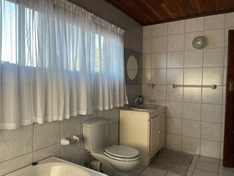 5 Bedroom Property for Sale in Aquapark Limpopo
