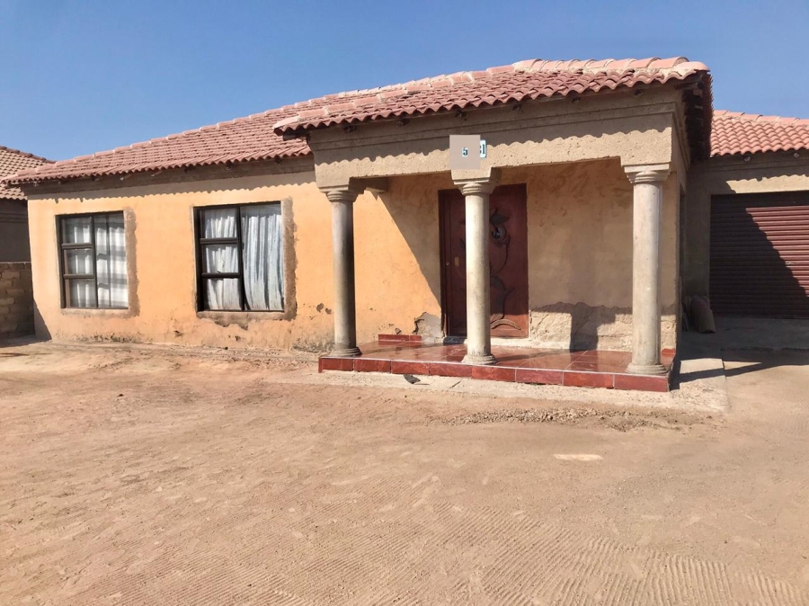 4 Bedroom Property for Sale in Polokwane Ext 76 Limpopo