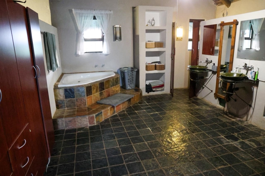 4 Bedroom Property for Sale in Marakeli AH Limpopo