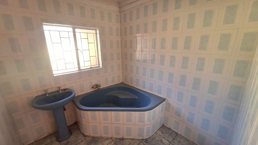 To Let 3 Bedroom Property for Rent in Chroompark Limpopo
