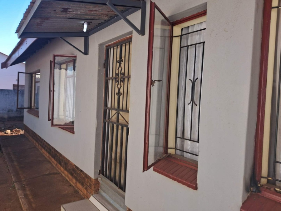 3 Bedroom Property for Sale in Giyani A Limpopo