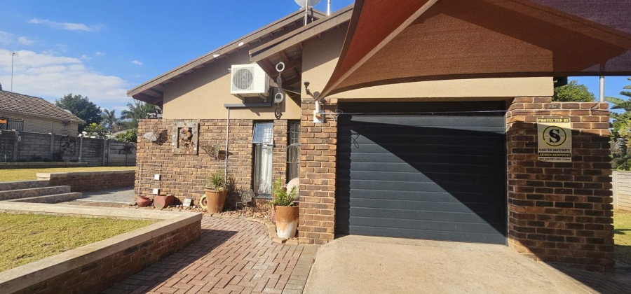 4 Bedroom Property for Sale in Fauna Park Limpopo