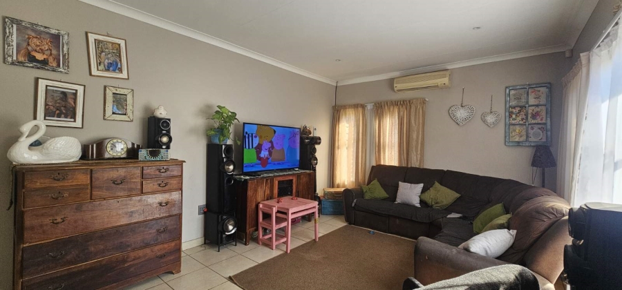 4 Bedroom Property for Sale in Fauna Park Limpopo
