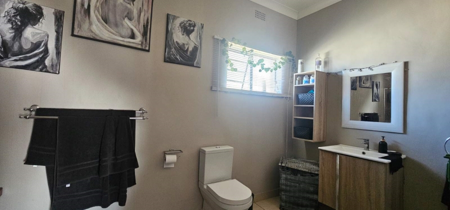 4 Bedroom Property for Sale in Fauna Park Limpopo