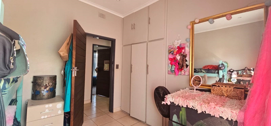 4 Bedroom Property for Sale in Fauna Park Limpopo